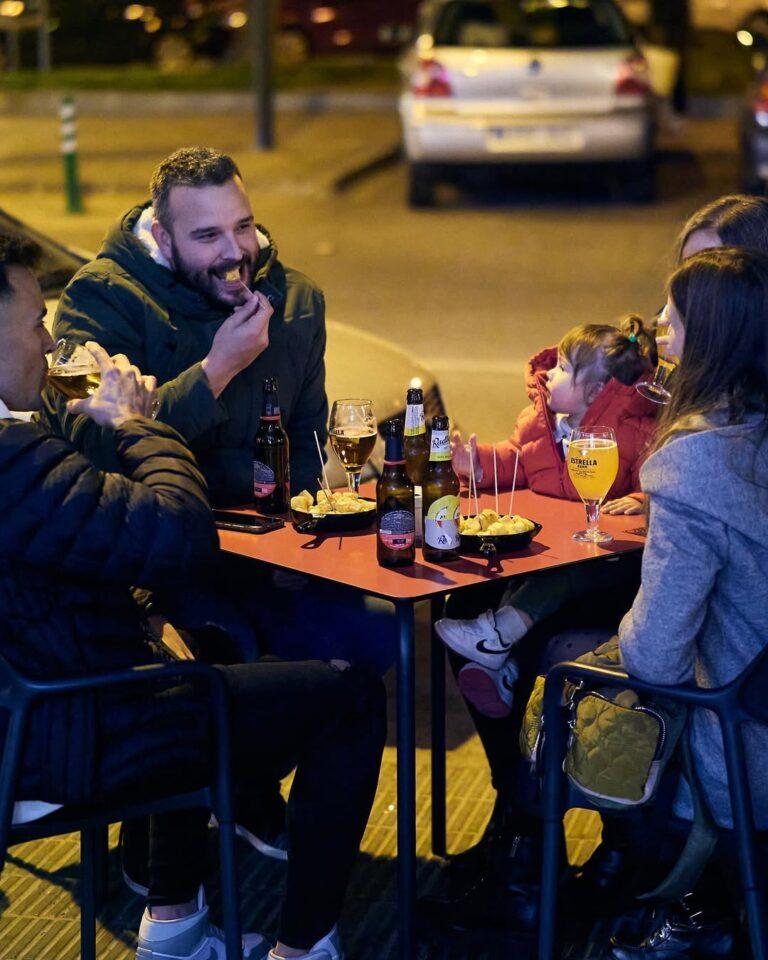Por fin es Viernes!!! Te apetece terracita y tapas ....#elvendrell #detapas #tapeo #tapas #tapea